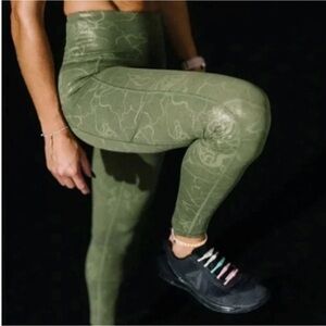 ZYIA High-Waist Olive Green Patterned Leggings